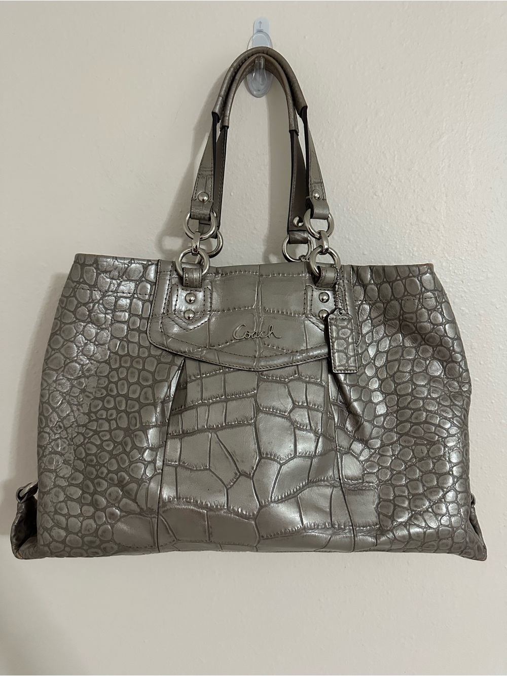 Coach Vintage Ashley Metallic Silver Croc Embossed Leather Carryall Tote Bag